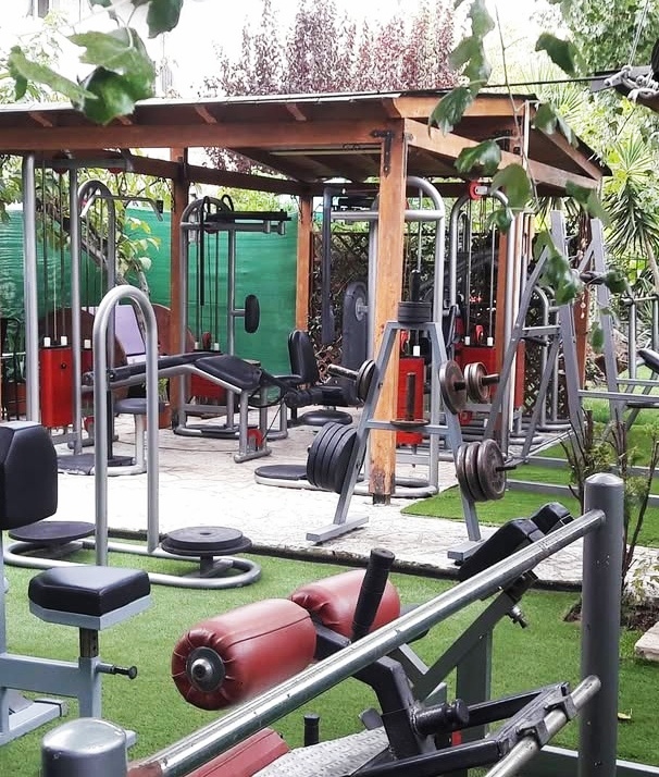 Εξωτερικός χώρος προπόνησης Planet Gym